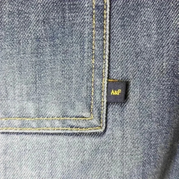 Abercrombie & Fitch Ombre Dark Wash Denim Blue Wash Hem Split Size 6 - Picture 8 of 9